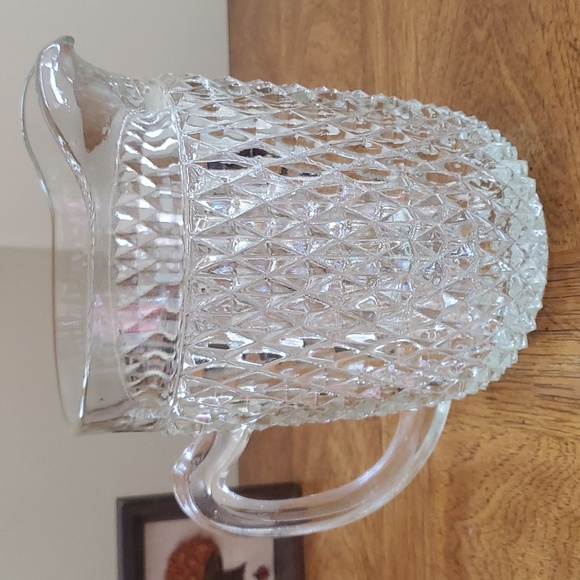 Indiana Glass Diamond Point Pitcher 🖤 - Picture 2 of 9